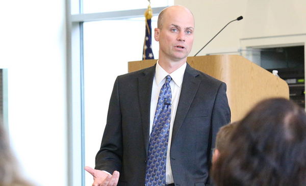 Peter Lortz speaks at an open forum for the VPASA position on Monday, Sept. 29. 2014 at Shoreline Community College.